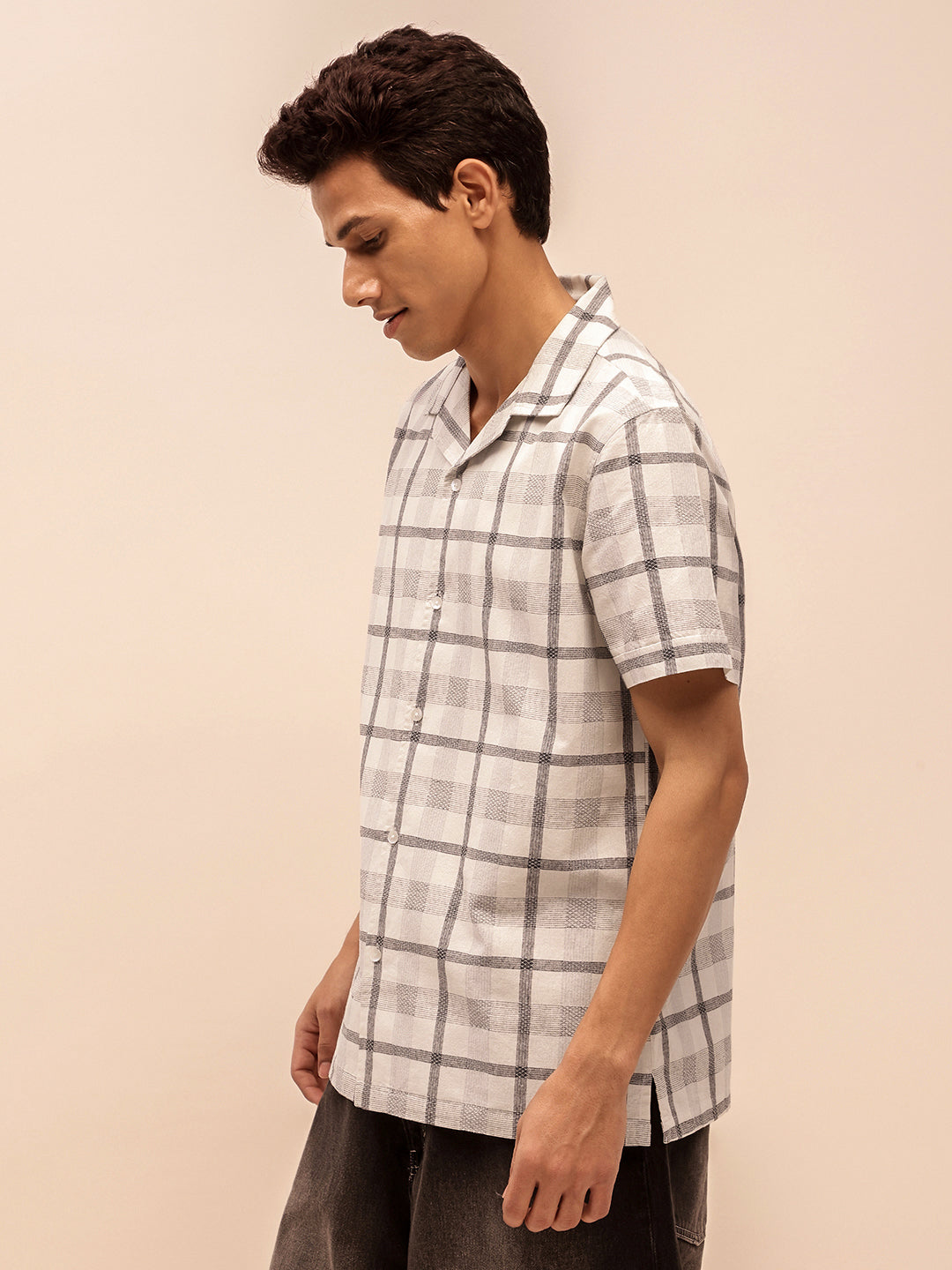 White Short Sleeves Relaxed Fit Checked Shirt
