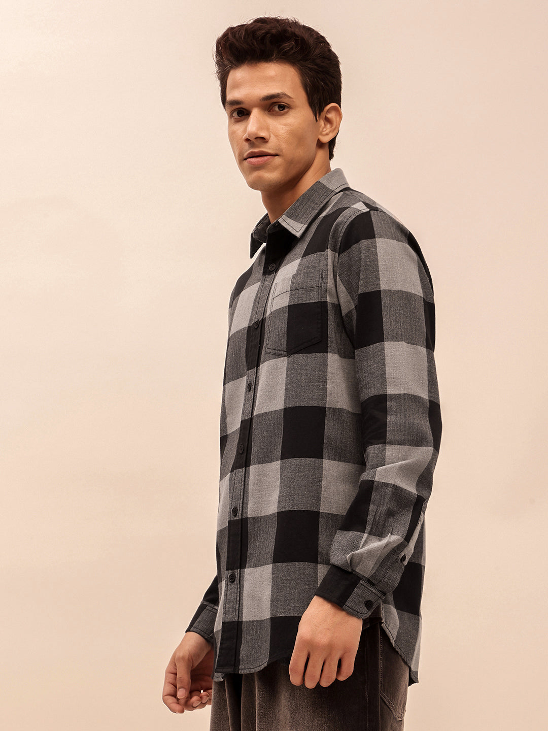 Slim Fit Black Checks Casual Shirt for Men
