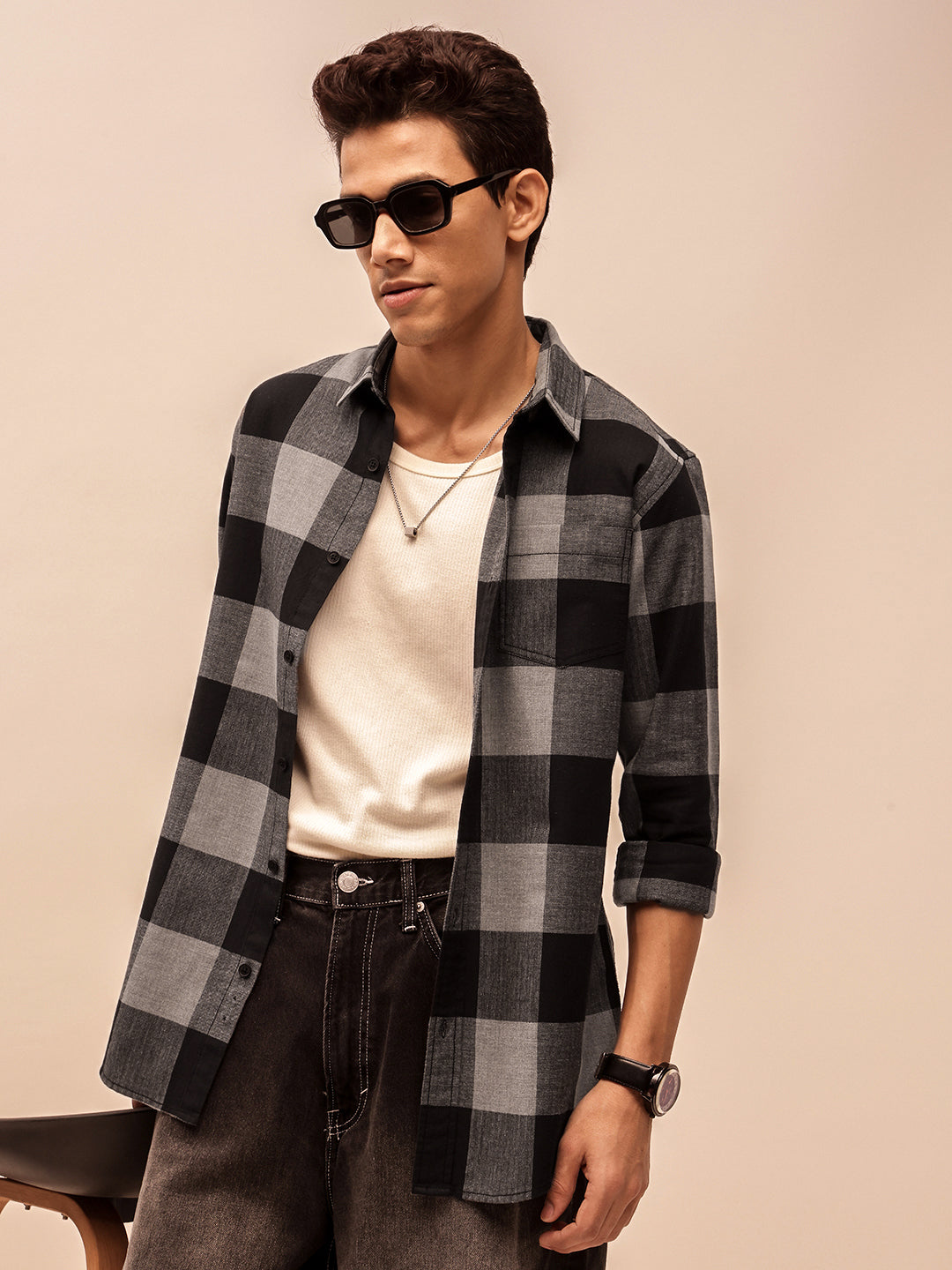 Slim Fit Black Checks Casual Shirt for Men